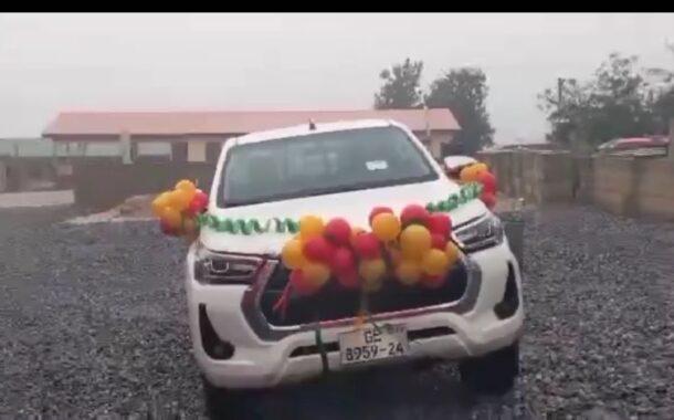 A/R: Deputy Health Minister Presents Vehicle To Sekyere Central Health Directorate