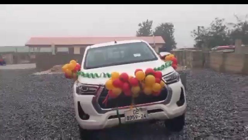 A/R: Deputy Health Minister Presents Vehicle To Sekyere Central Health Directorate